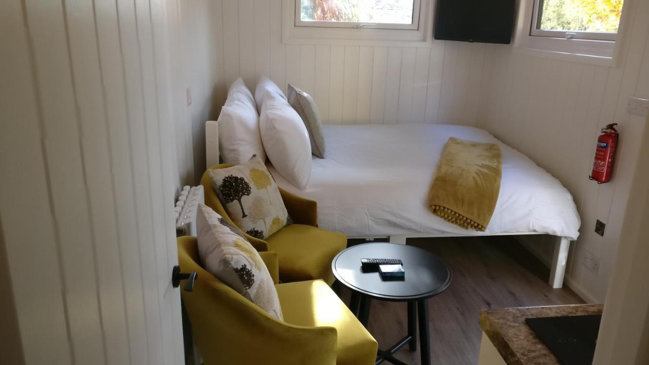 Forest Heath Shepherd'S Huts ริงวูด ภายนอก รูปภาพ