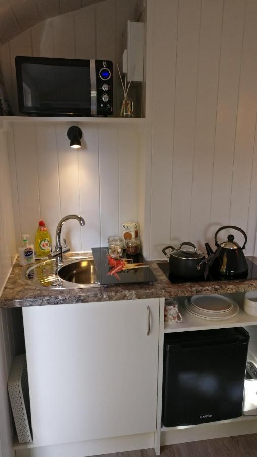 Forest Heath Shepherd'S Huts ริงวูด ภายนอก รูปภาพ